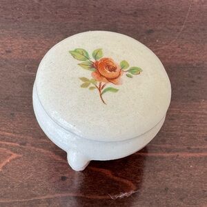 Vintage Mini Ceramic Trinket Box with Rose Design – Footed Keepsake Dish